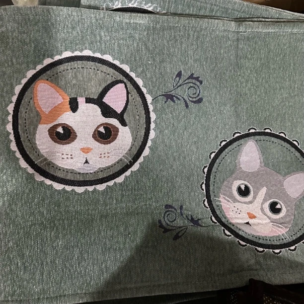 百货 1481 绿色猫咪图地垫（45x150左右）