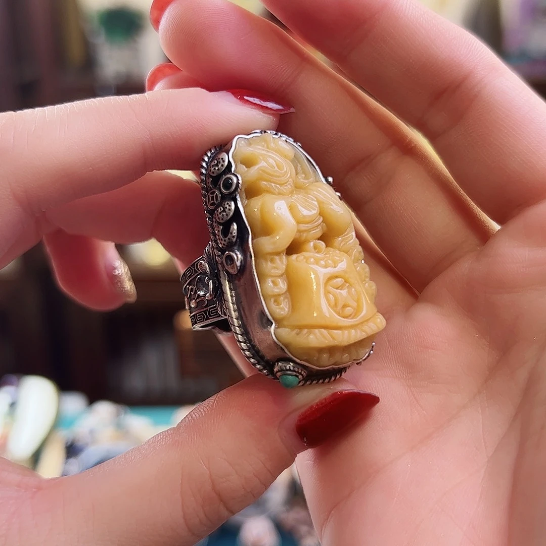 翡翠戒指银S925镶嵌戒指