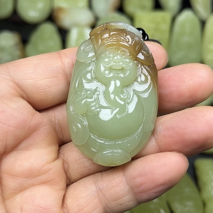 和田玉（糖玉）未镶嵌颈饰