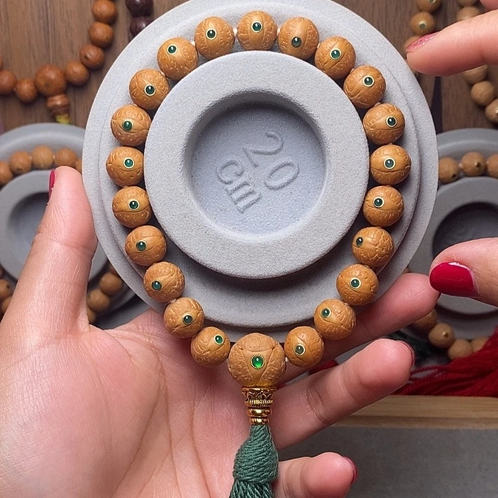手串凤眼菩提12mm➕绿宝石镶嵌