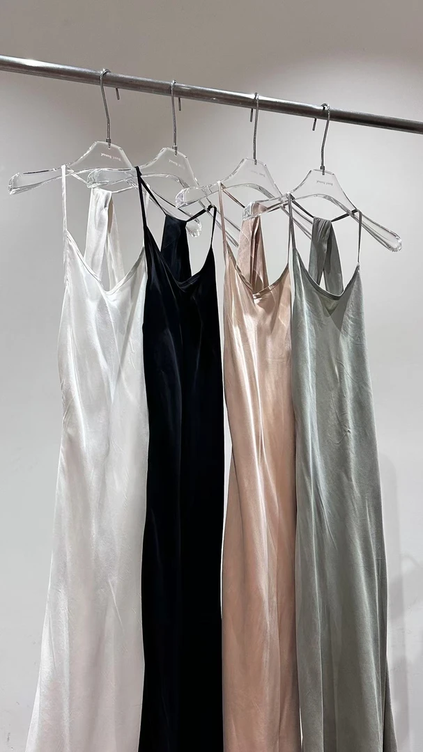 挂脖交叉露背铜氨丝连衣裙长裙25553