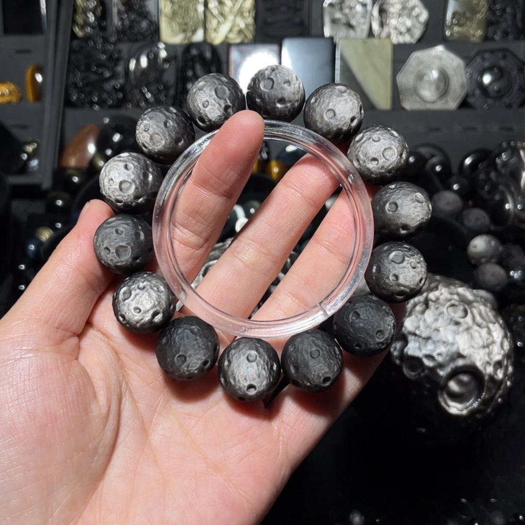 暴***龟黑曜岩未镶嵌珠宝奇石