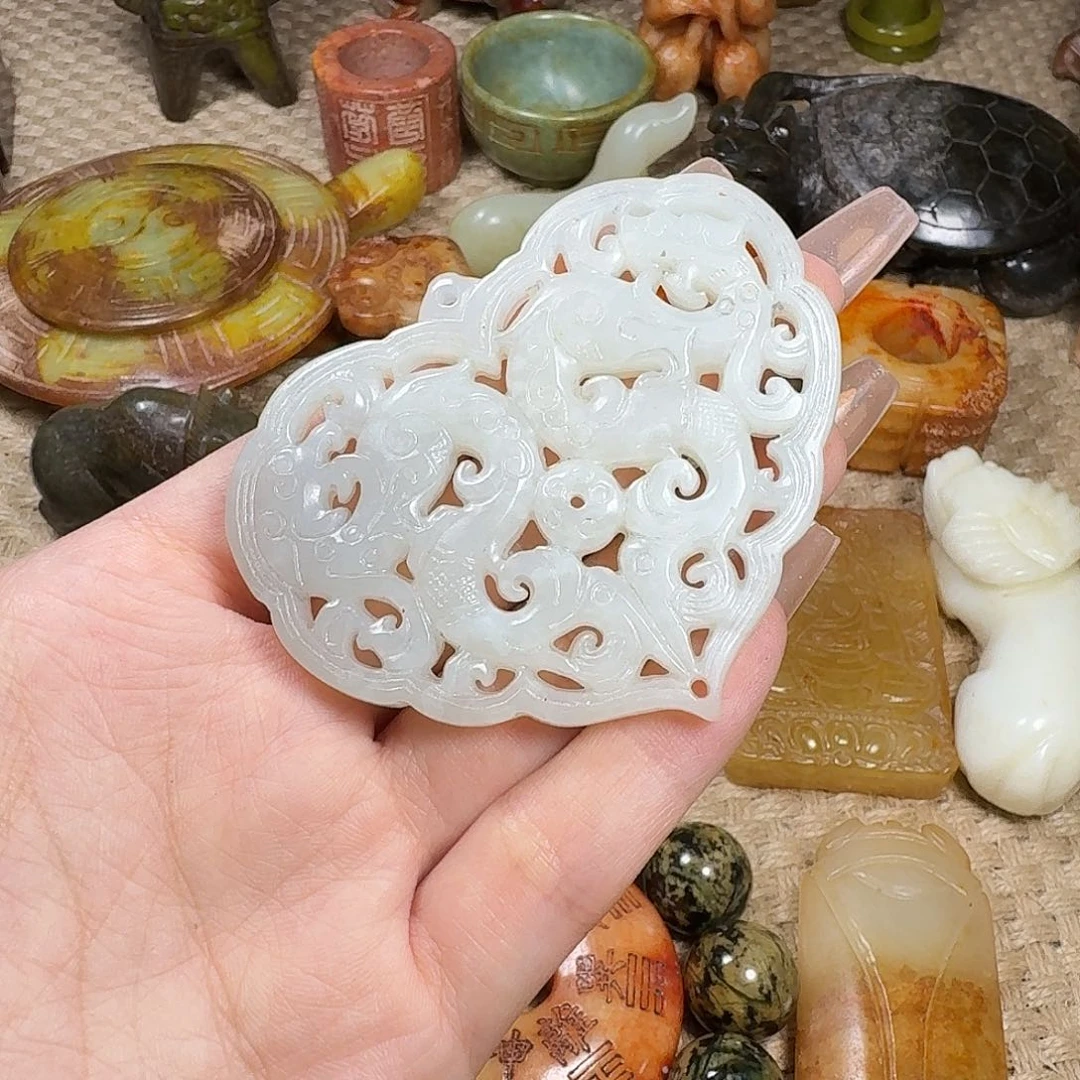 白玉菩提吊坠金*玉挂件