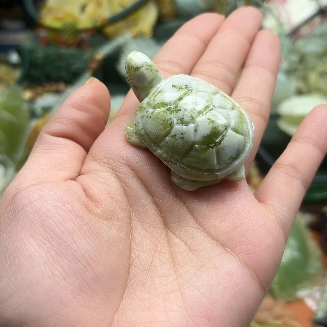 蛇纹石玉未镶嵌吊坠