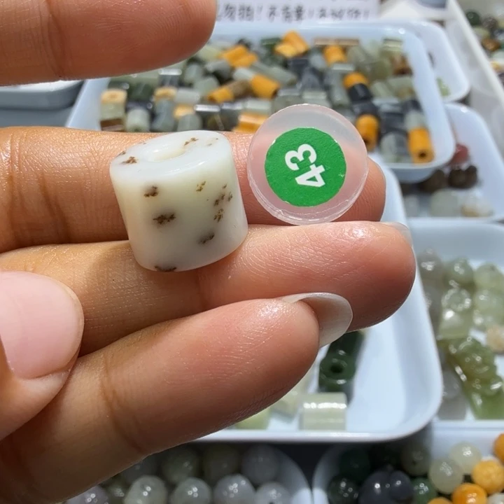 未镶嵌和田玉珠宝半成品