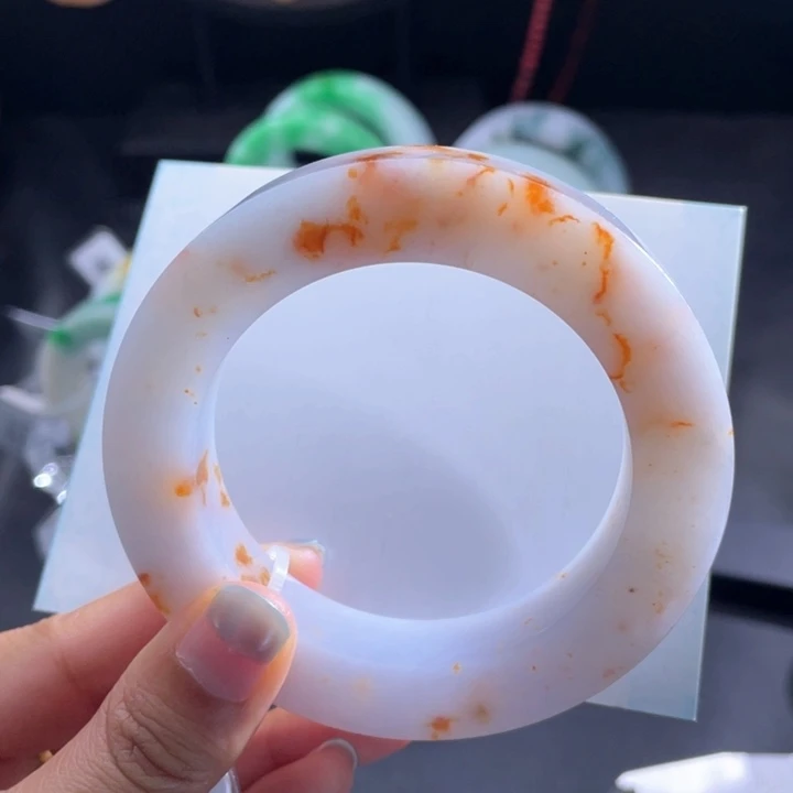 未镶嵌手镯定制翡翠