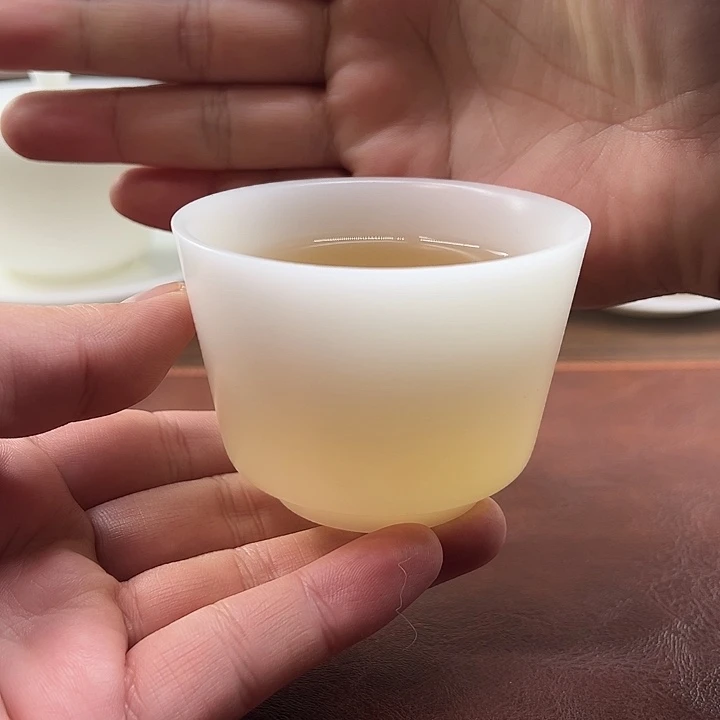 隐唐窑/璞玉素烧自生釉120ml马蹄主人杯