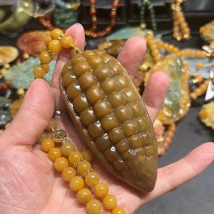 岫玉未镶嵌毛衣链