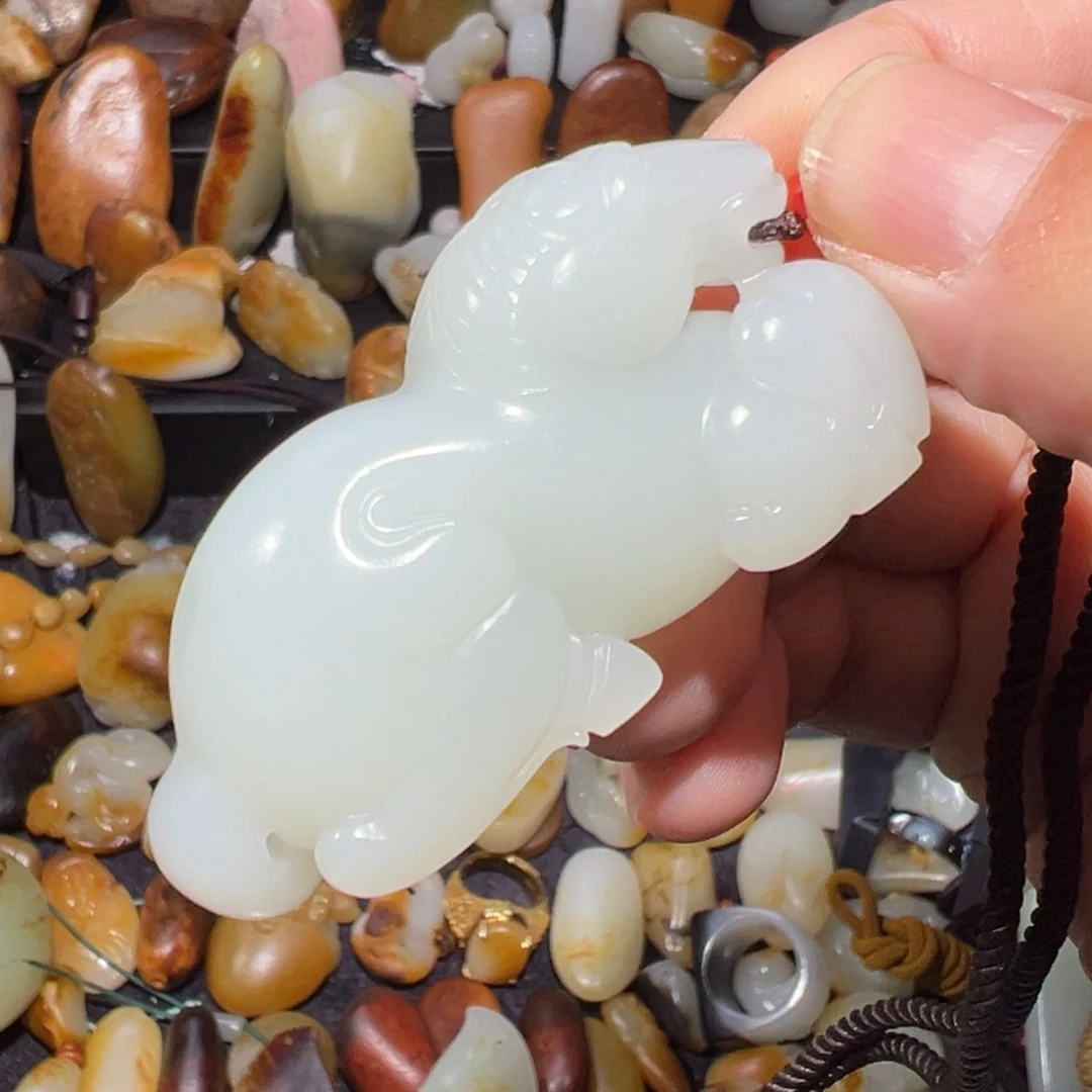 和田玉吊坠(不含链)未镶嵌