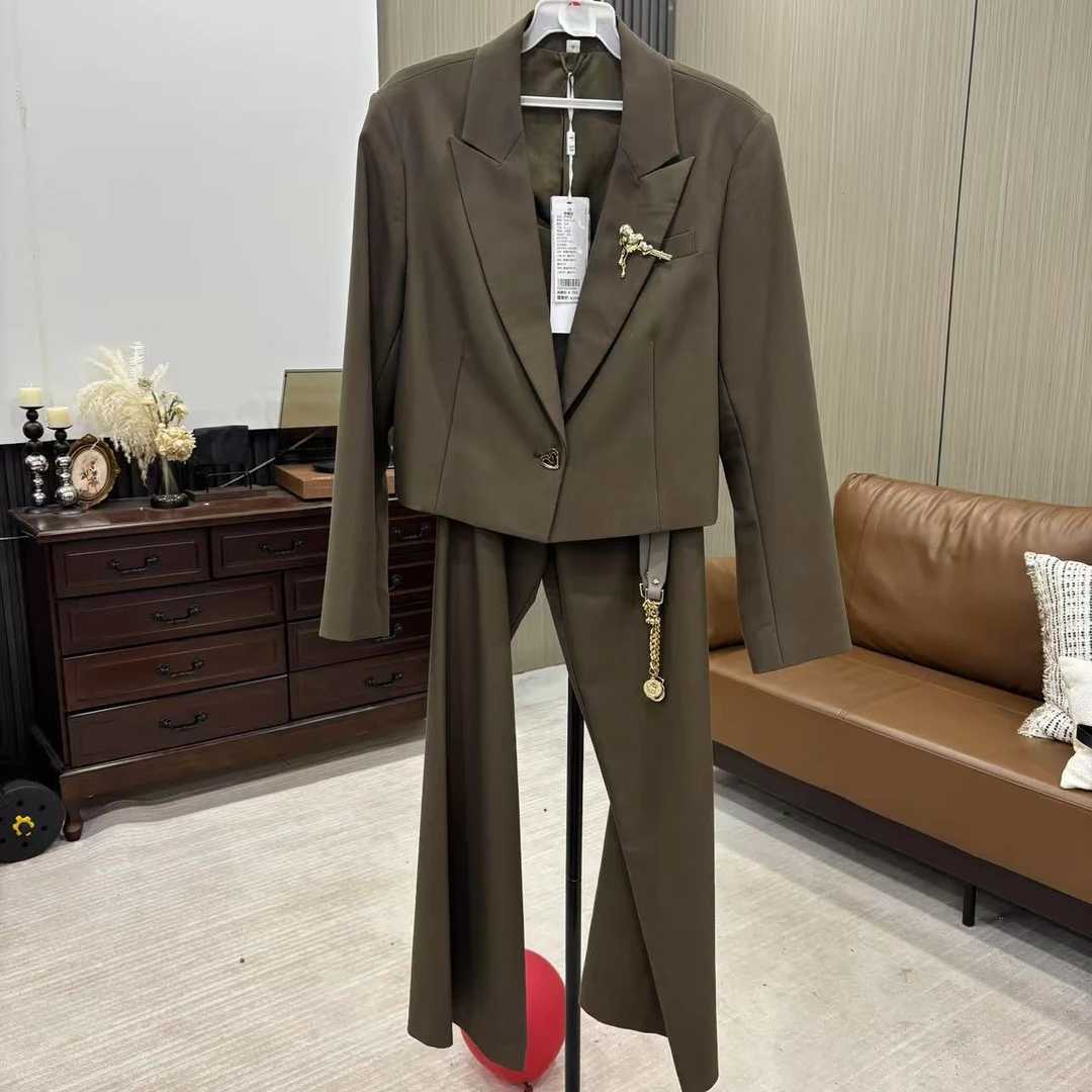 T021，【专柜正品】时尚2024秋季新款气质轻奢设计师款韩版西装套装