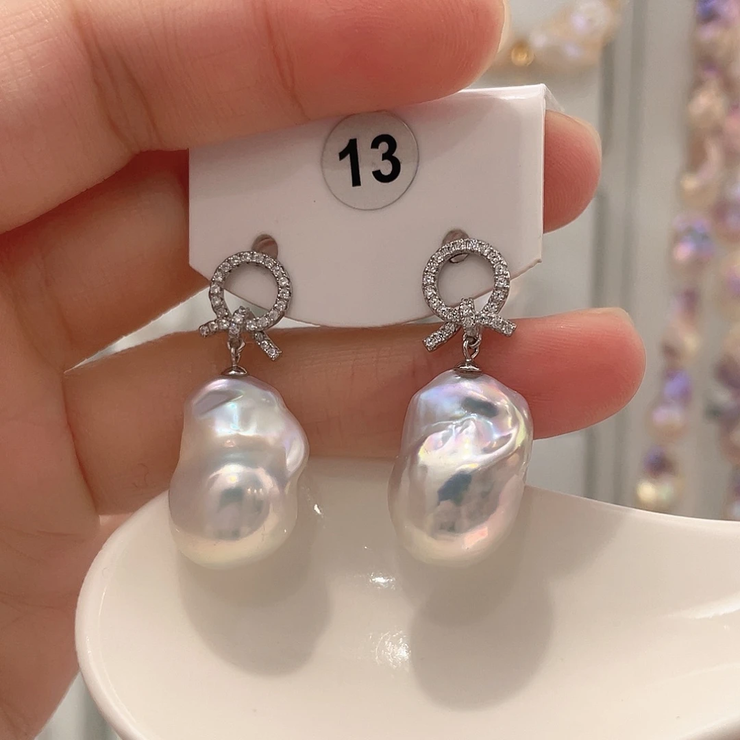 W***。颈饰未镶嵌淡水珍珠