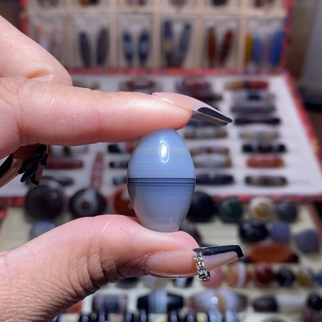 玛瑙/玉髓颈饰未镶嵌澄***?