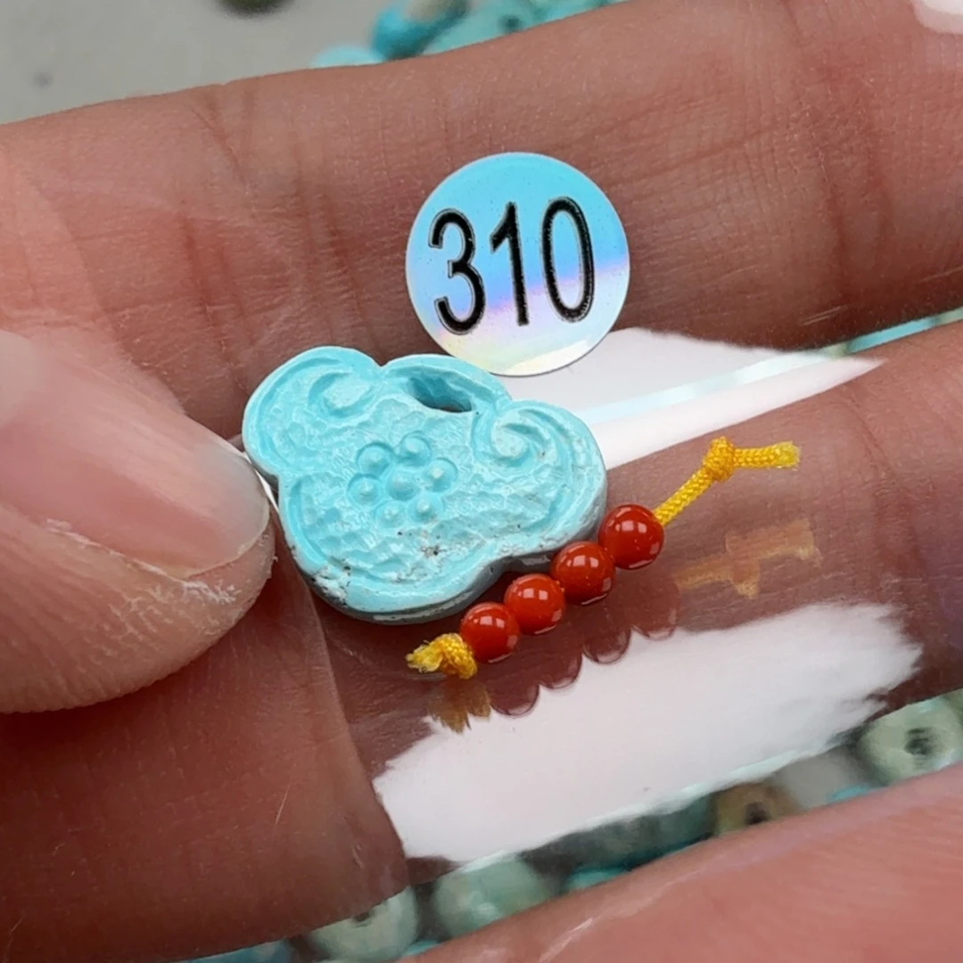 南红玛瑙未镶嵌珠宝奇石