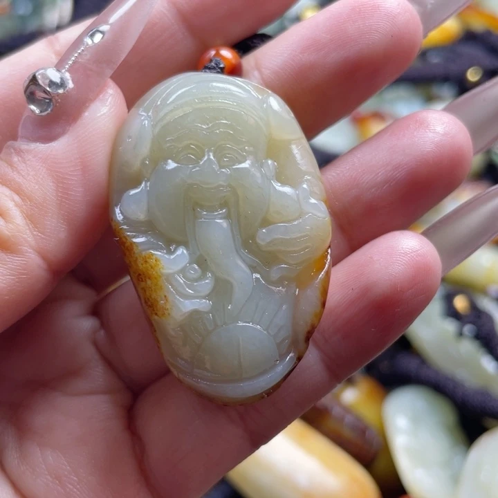 和田玉颈饰未镶嵌