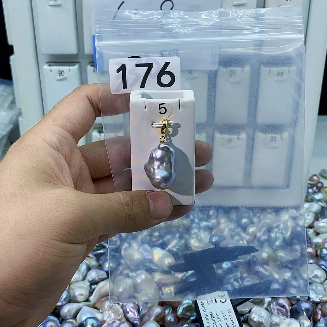 淡水珍珠合金颈饰
