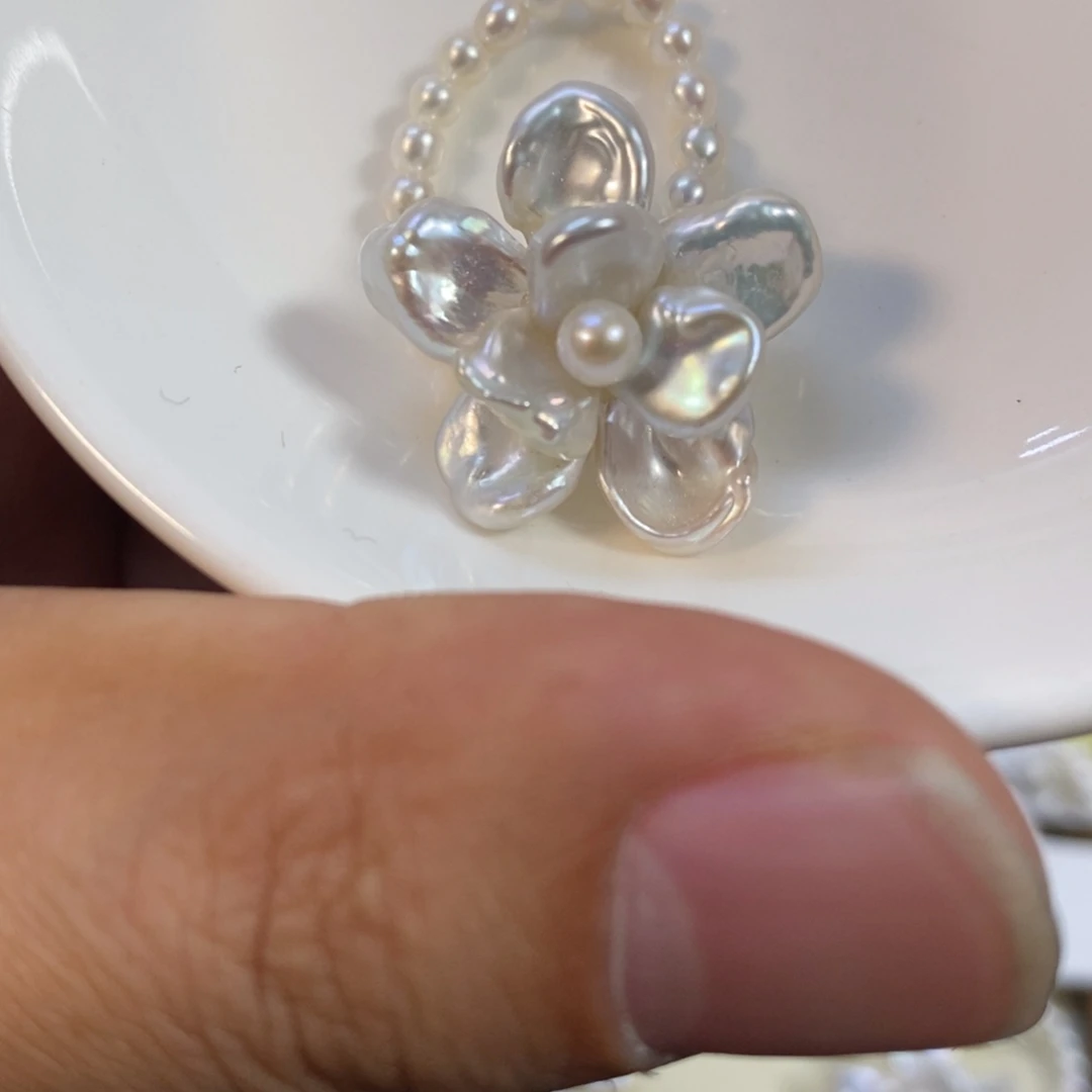 奶****淡水珍珠合金戒指
