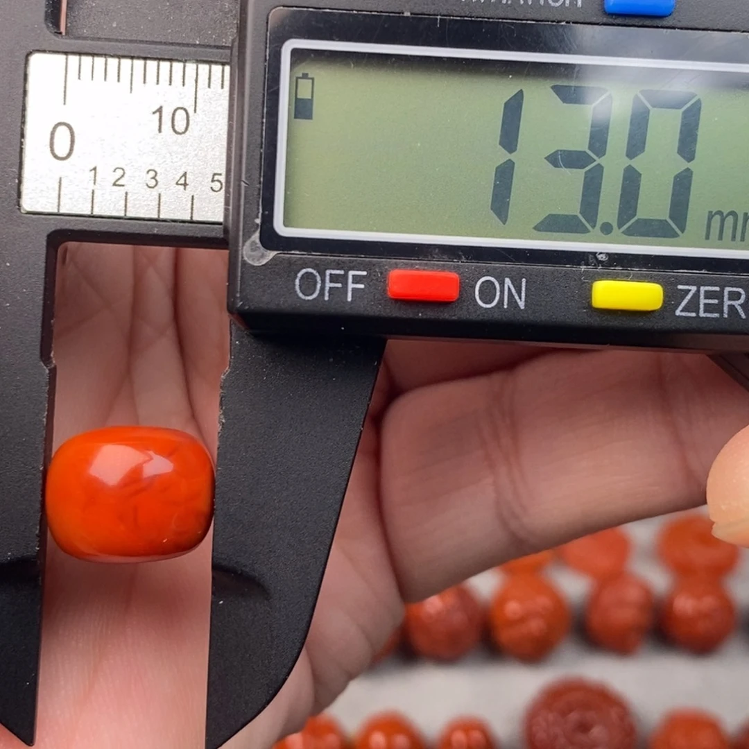 南红玛瑙配饰未镶嵌地****秀有瑕疵