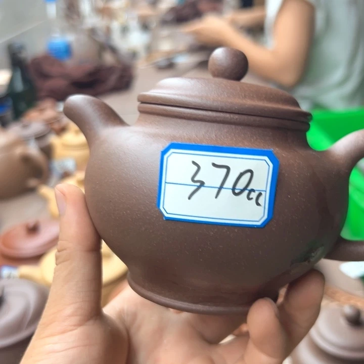 茶壶紫砂紫泥多只370左右瑕疵不挑