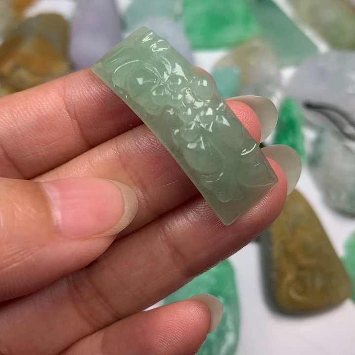 颈饰未镶嵌翡翠翡翠