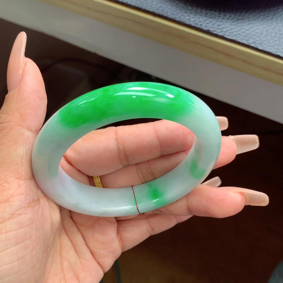未镶嵌手镯翡翠梅*烙缅甸
