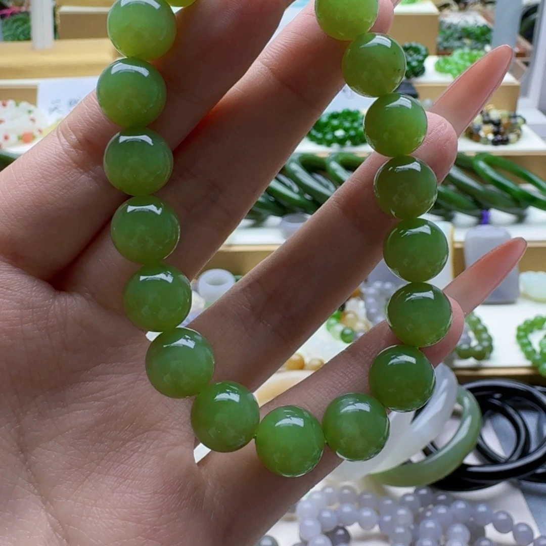 大***花未镶嵌手链和田玉