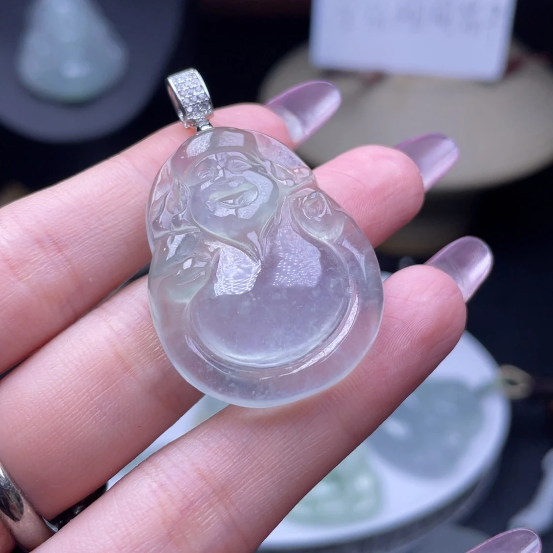 颈饰未镶嵌翡翠杨*姐吊坠