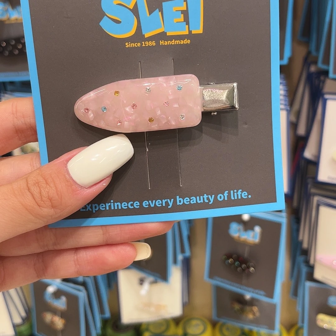 布艺非金属粉色彩钻无痕