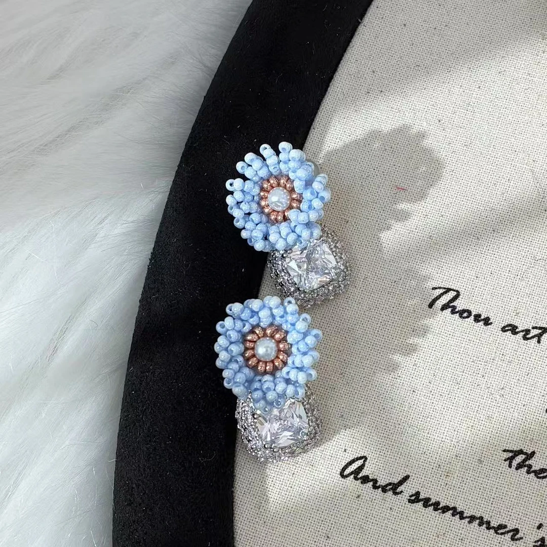 铜合金锆石耳饰 远远（YY486）镀k金手工串珠镶嵌超闪轻奢欧若风