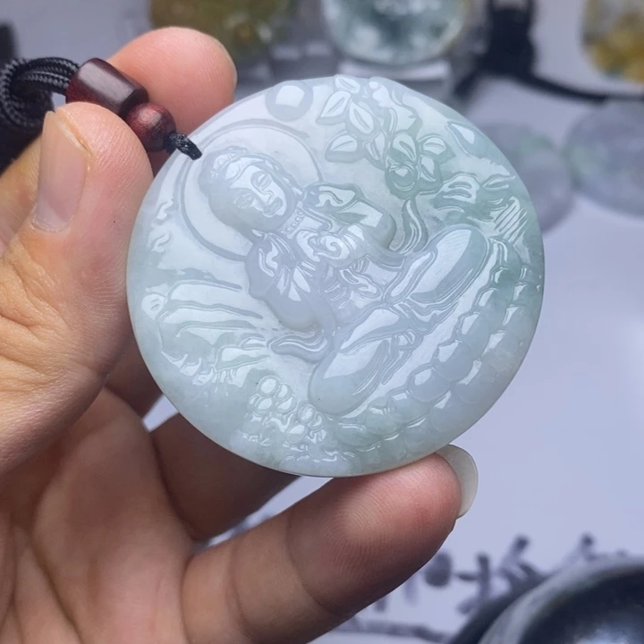 翡翠未镶嵌颈饰翡翠