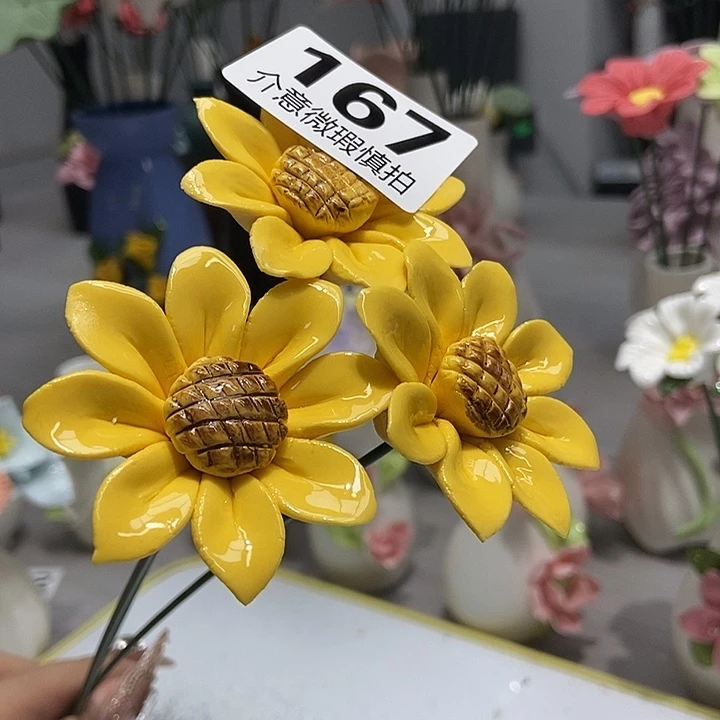 陶瓷纯手工捏花设计