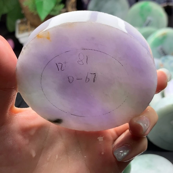 未镶嵌手镯定制翡翠T****?