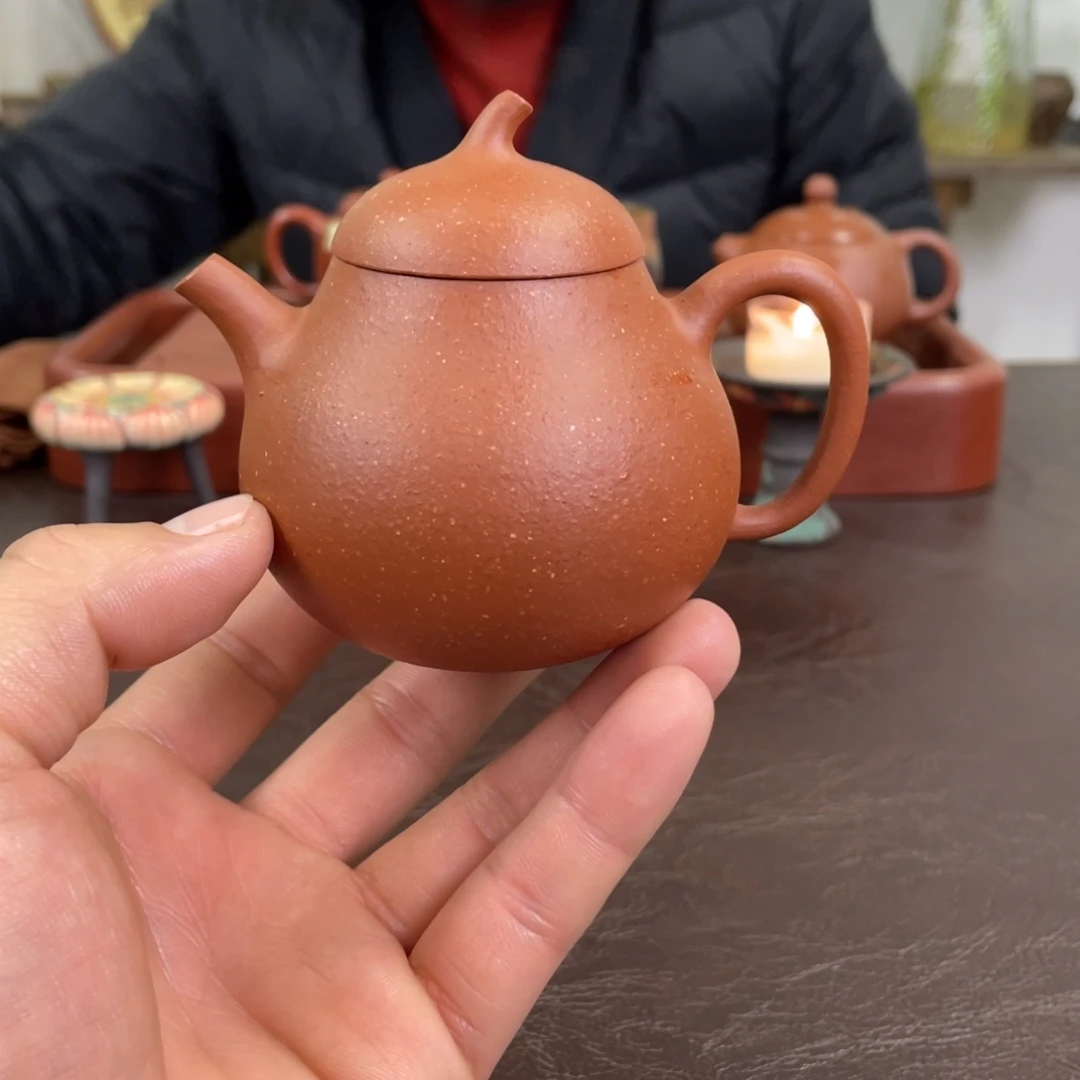 紫砂茶壶茄瓜红降坡