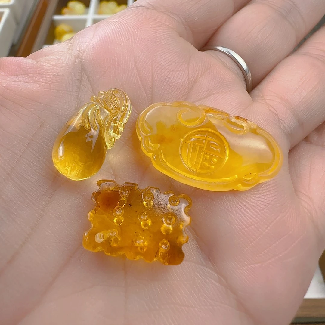 未镶嵌琥珀珠宝奇石克价9.9