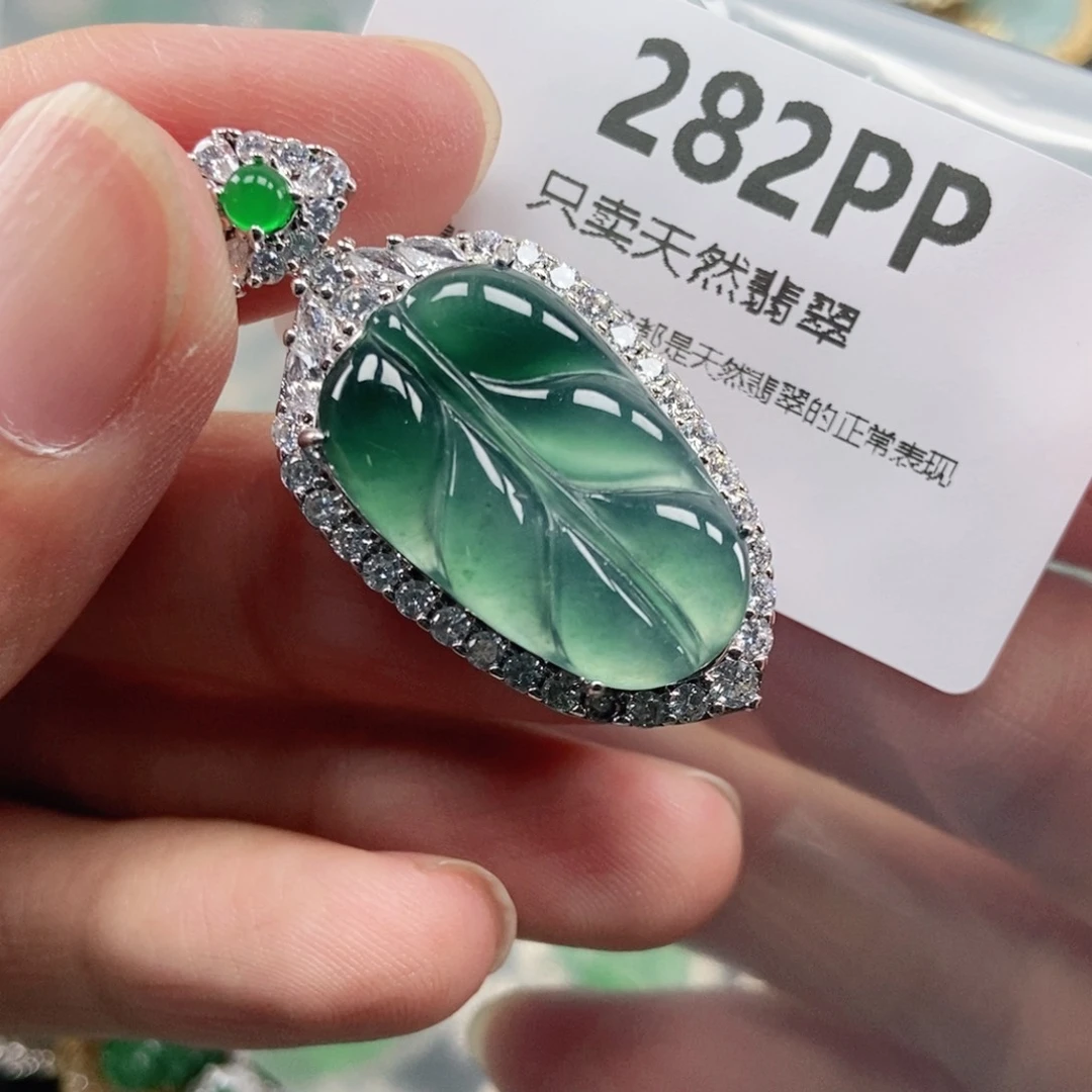 【闪购商品】颈饰未镶嵌翡翠