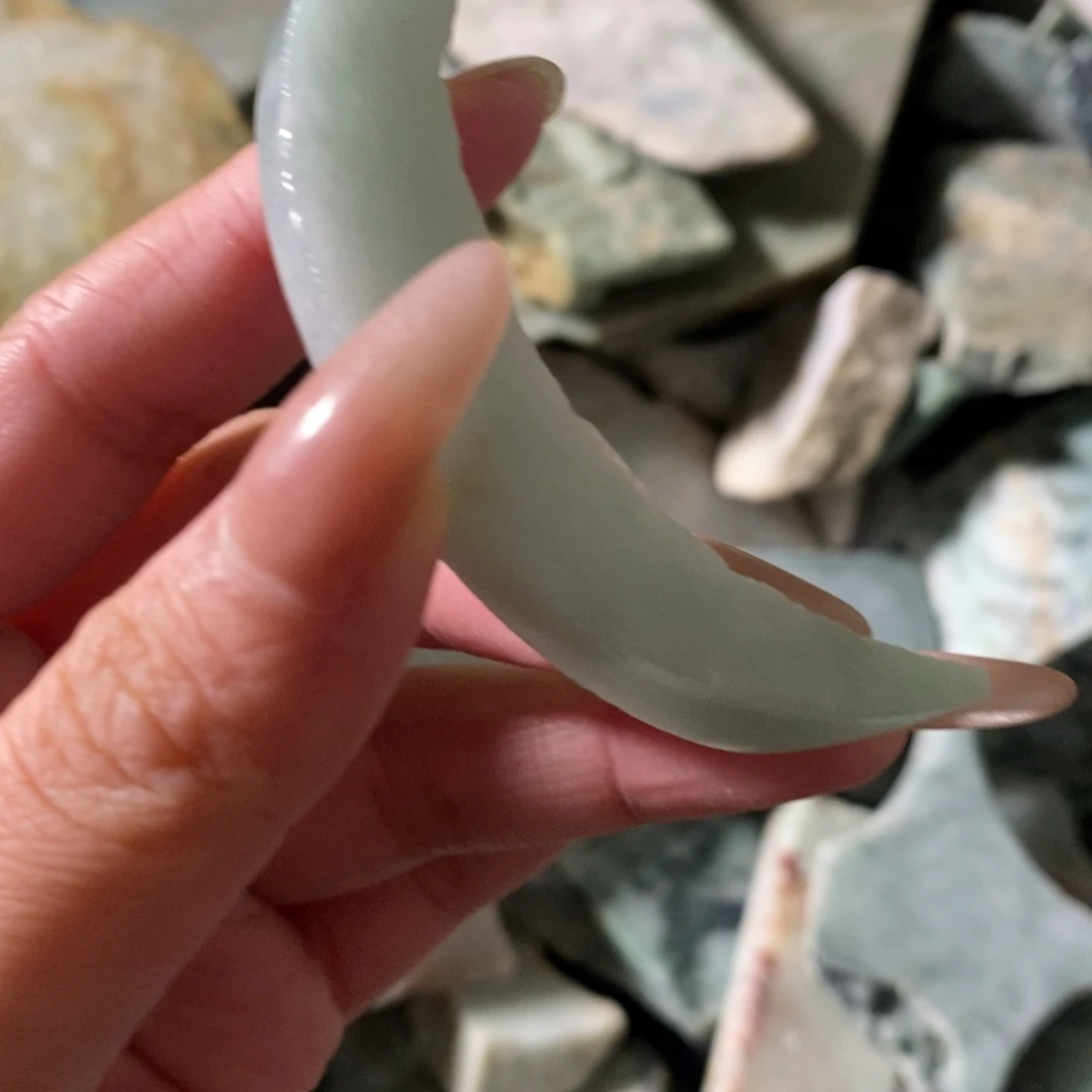 颈饰未镶嵌翡翠天然翡翠