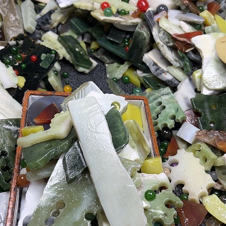 未镶嵌透闪石质玉珠宝奇石富**全