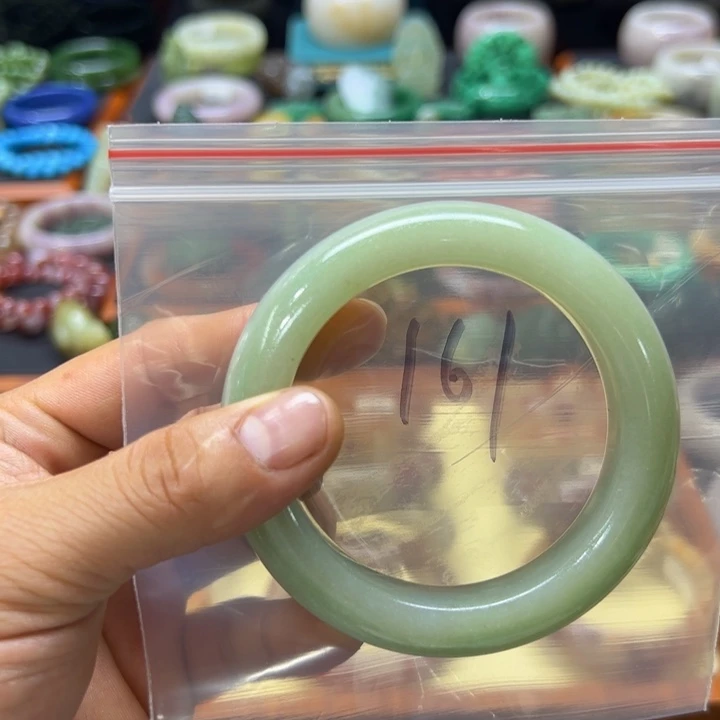 未镶嵌手镯石英质玉?***?161