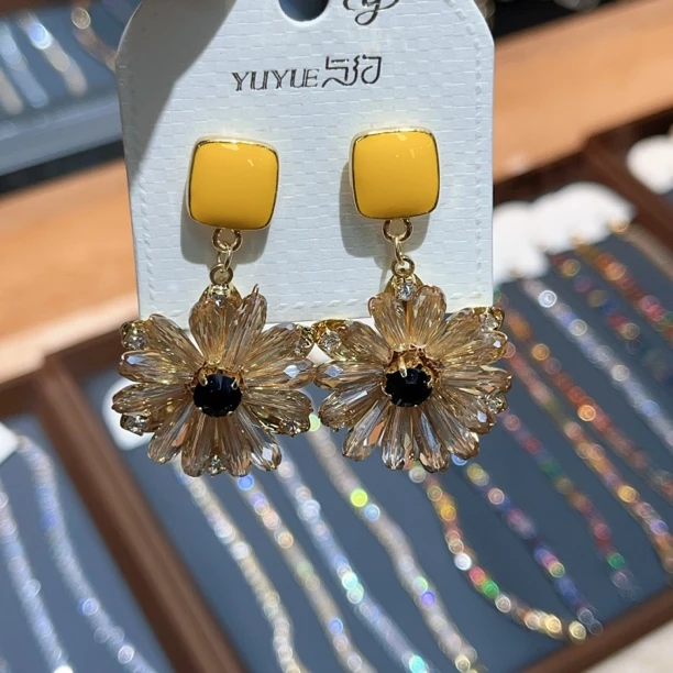 铜合金亚克力耳饰 S58黄色雏菊耳饰