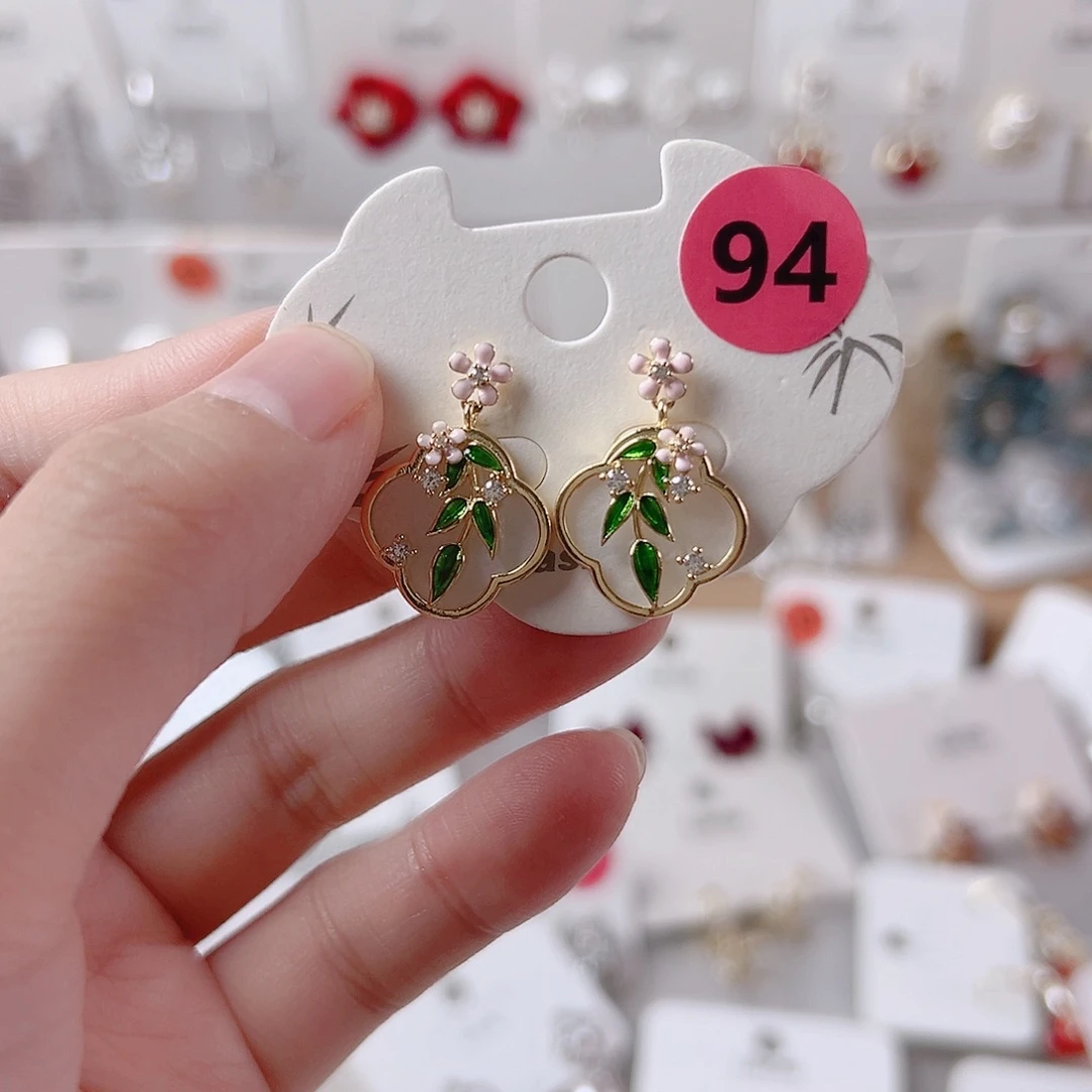 金***刚锆石纯铜合金耳环