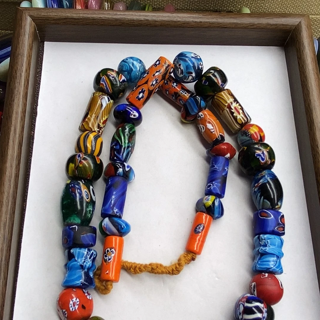 颈饰琉璃尼泊尔千花多宝孤品