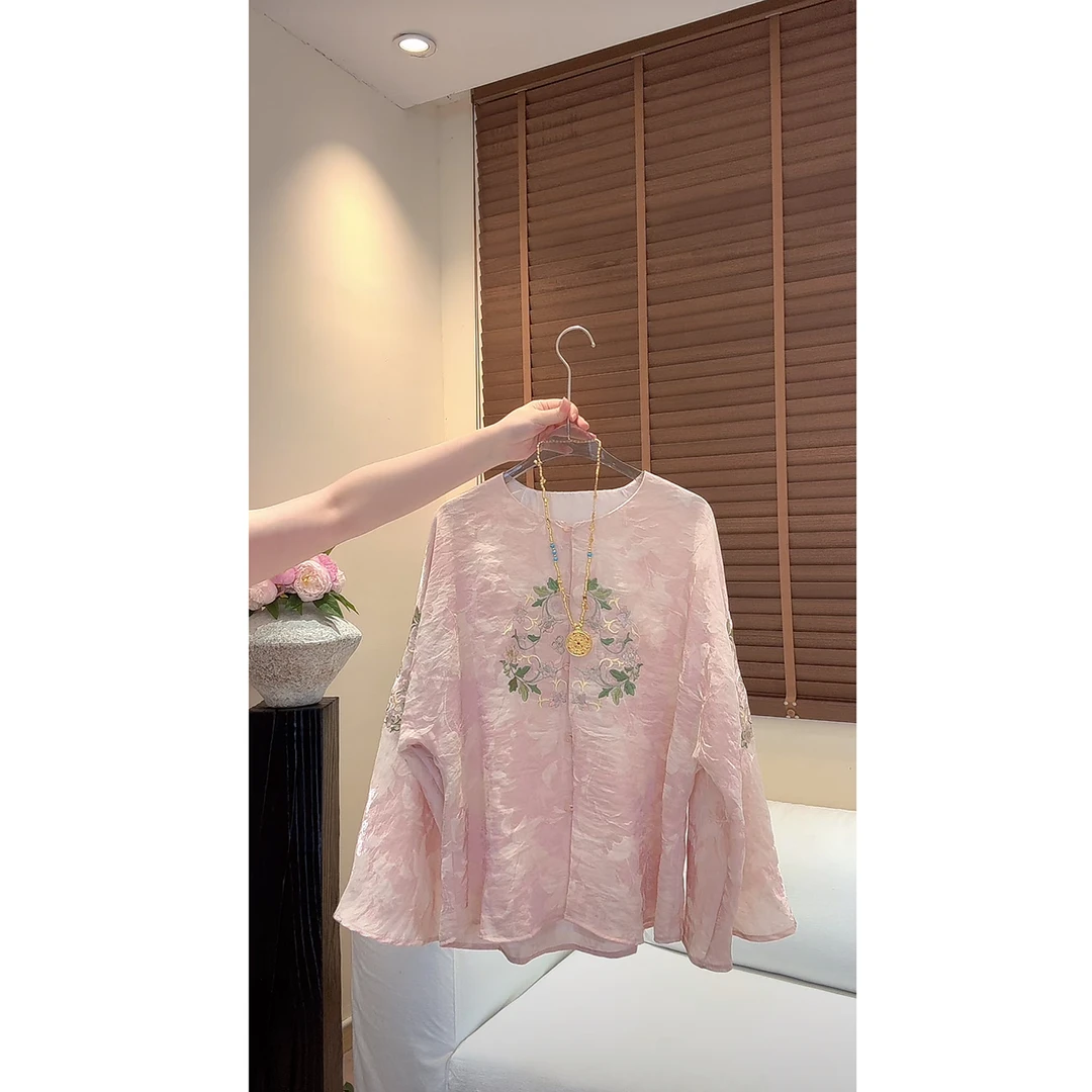 “晴山月”2025夏新中式暗纹提花团花刺绣轻薄透气开衫衬衫防晒