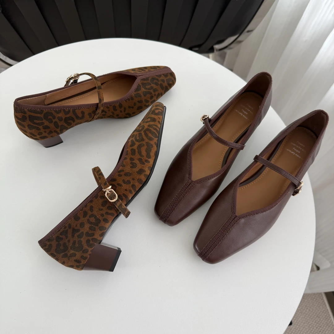 巨软巨显瘦单鞋 方头中跟一字带玛丽珍女鞋复古豹纹粗跟通勤单鞋