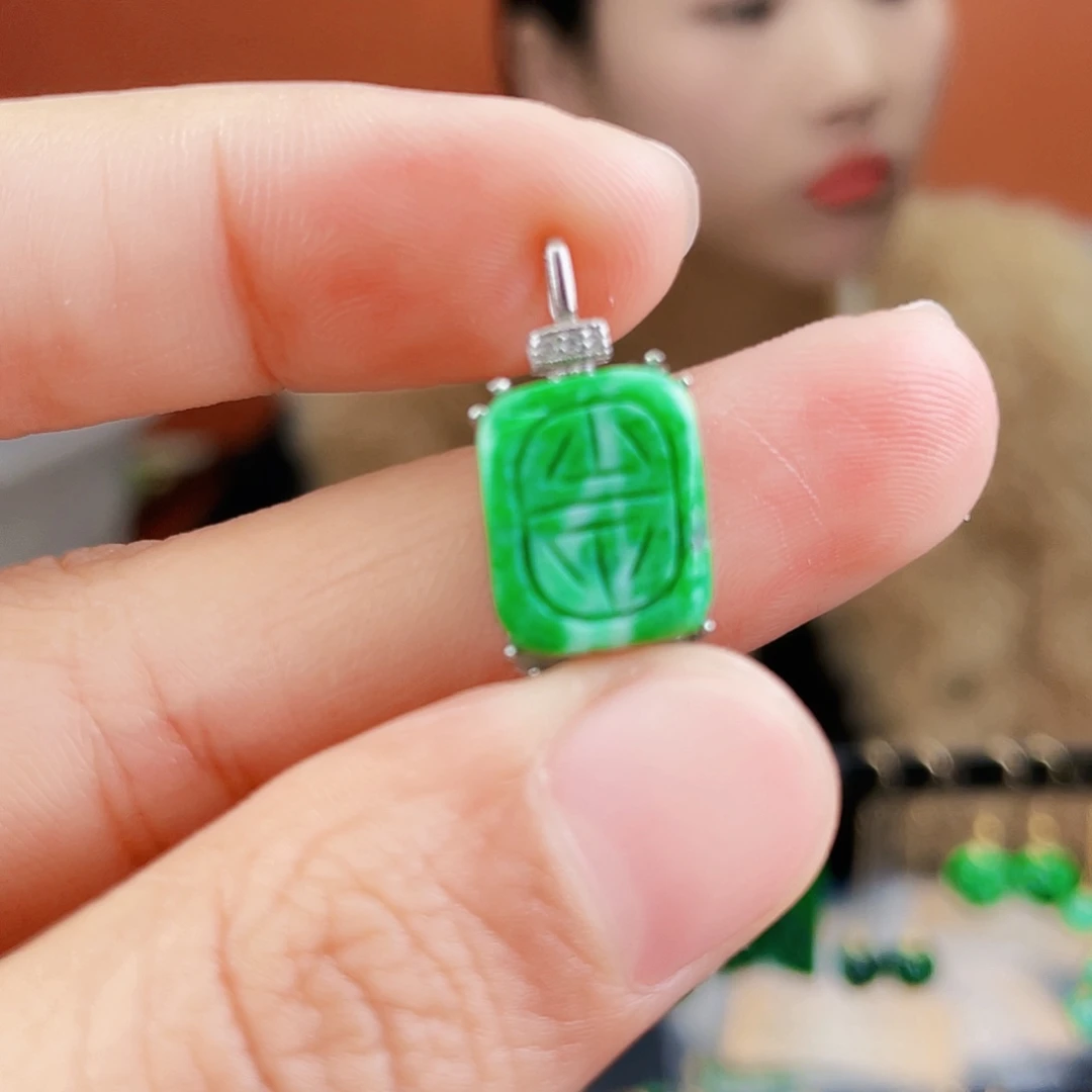 翡翠银S925镶嵌耳饰