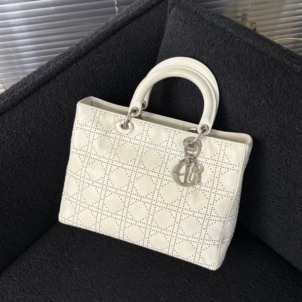 95新 DIOR/迪奥 白色铆钉七格戴妃手提包jc