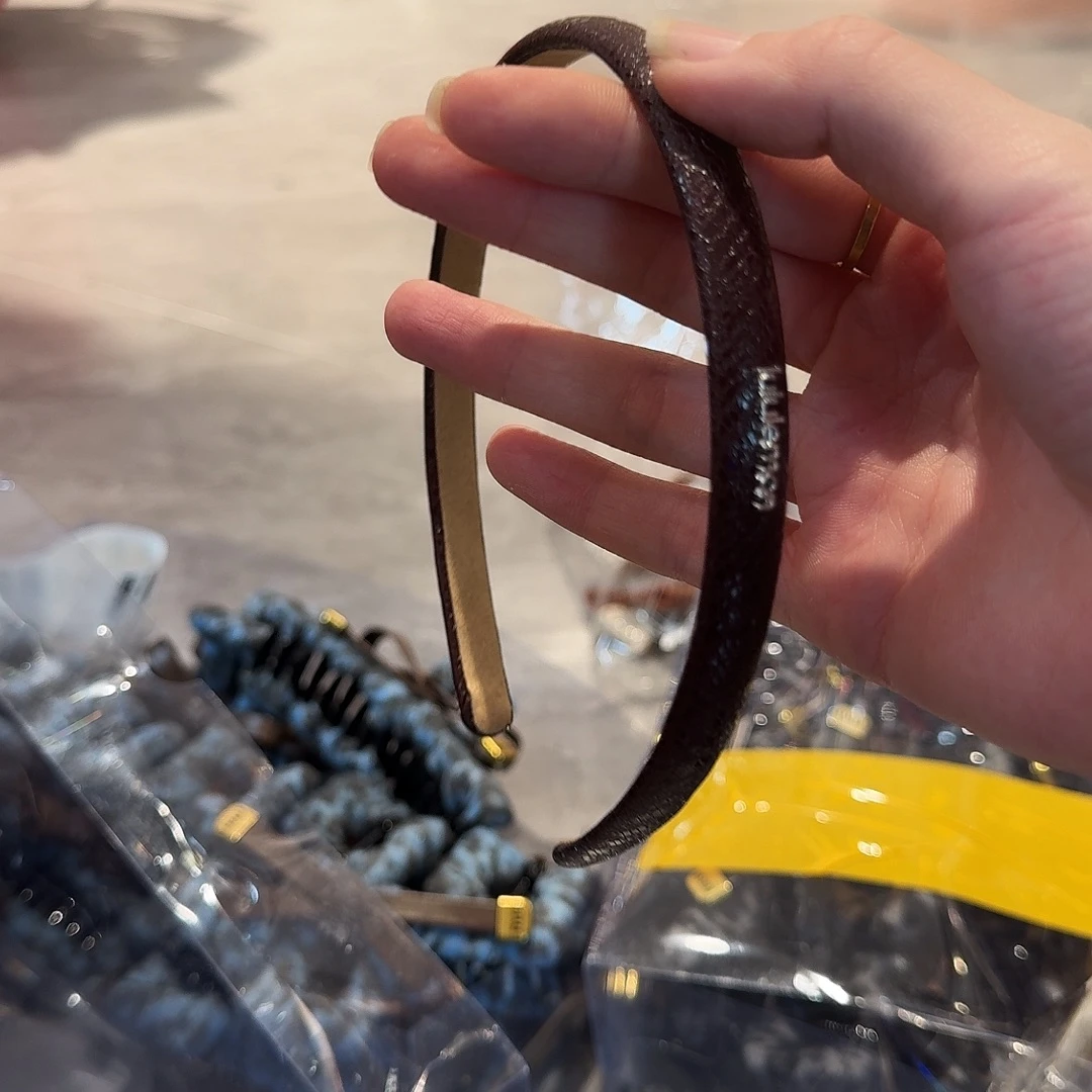 非金属红色细发箍