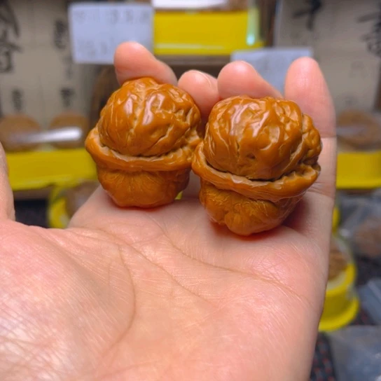 文玩核桃吊坠金蟾