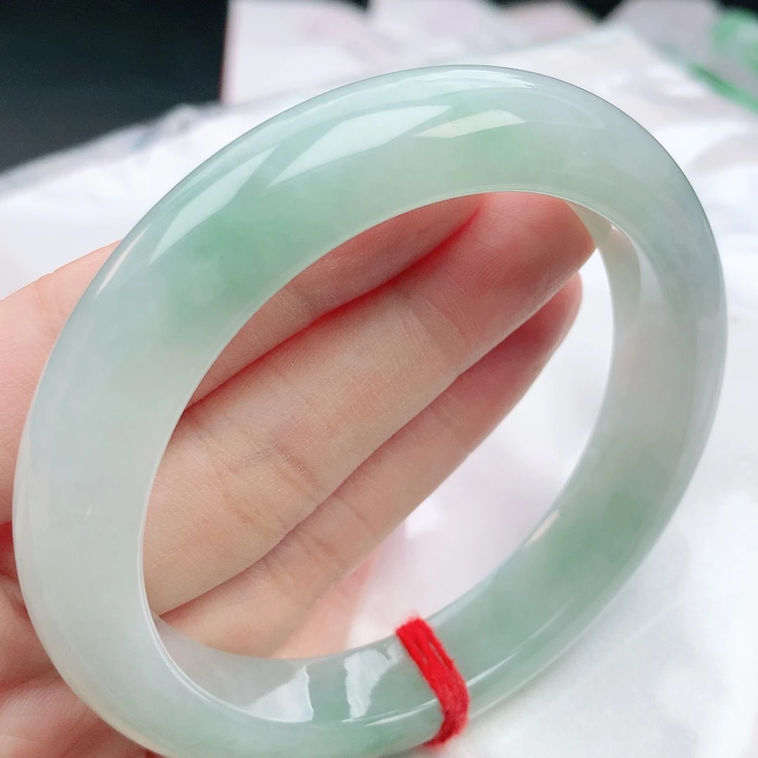 翡翠手镯未镶嵌58圈口100157