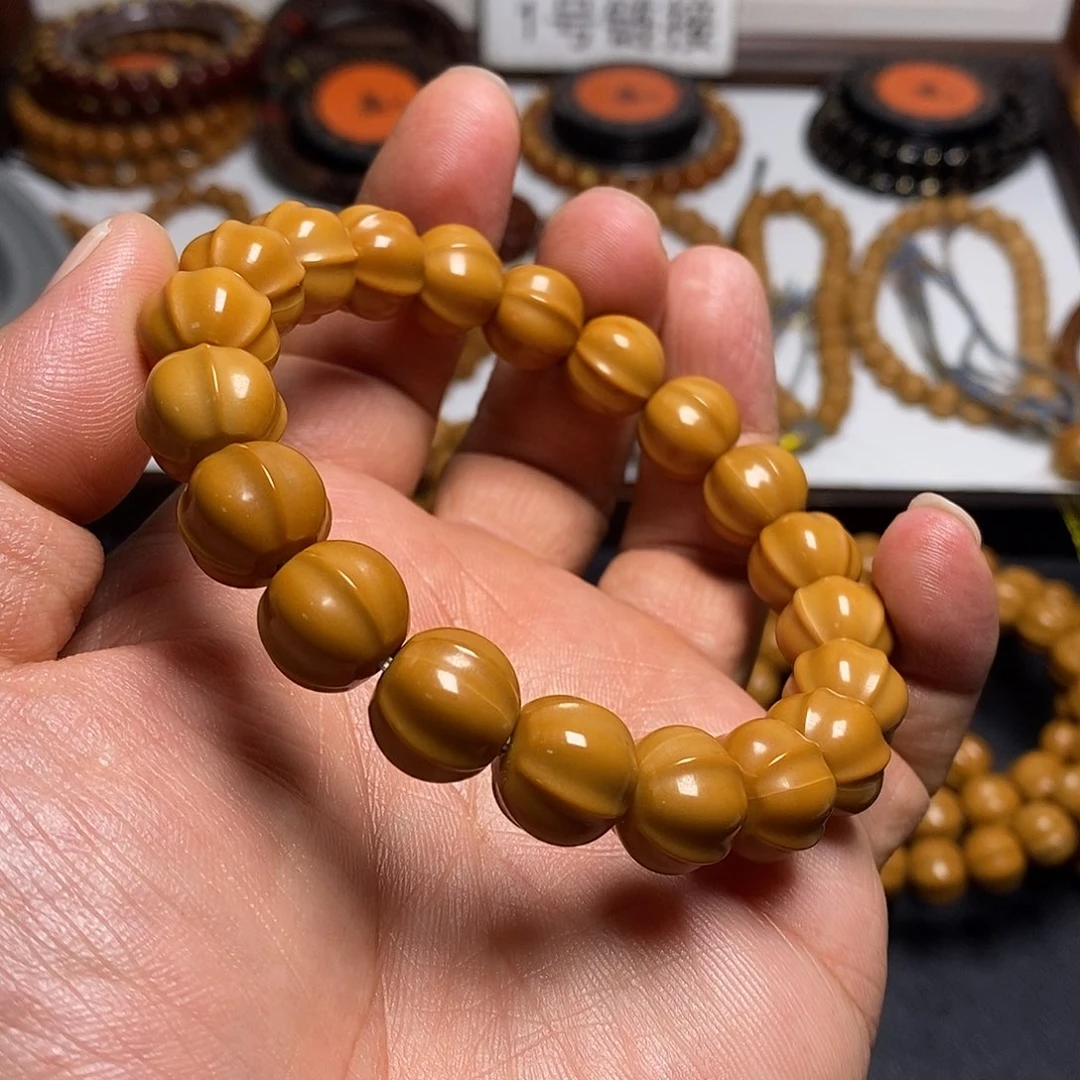 吊坠猴头核桃全品13左右鲨鱼鳍30号
