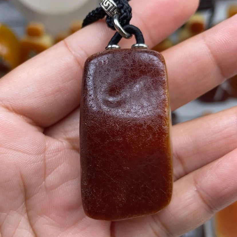 【闪购商品】琥珀颈饰未镶嵌