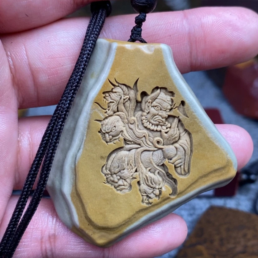 【闪购商品】原石雕刻手把件